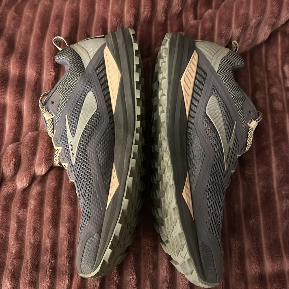Brooks Cascadia 14 sneakers - Picture 2 of 6
